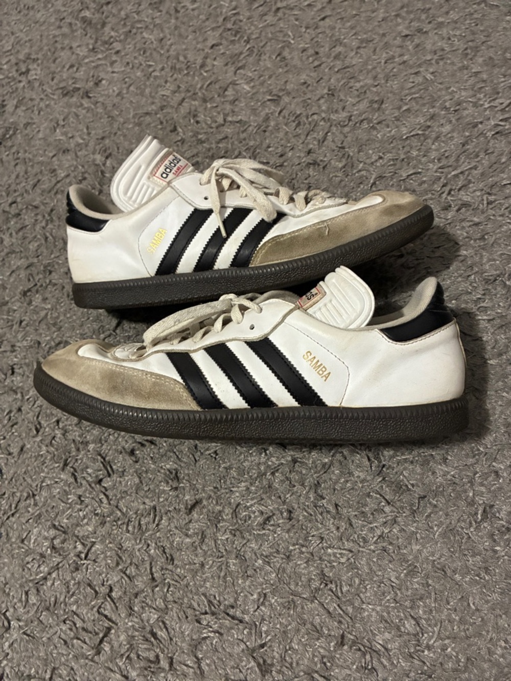 White adidas samba